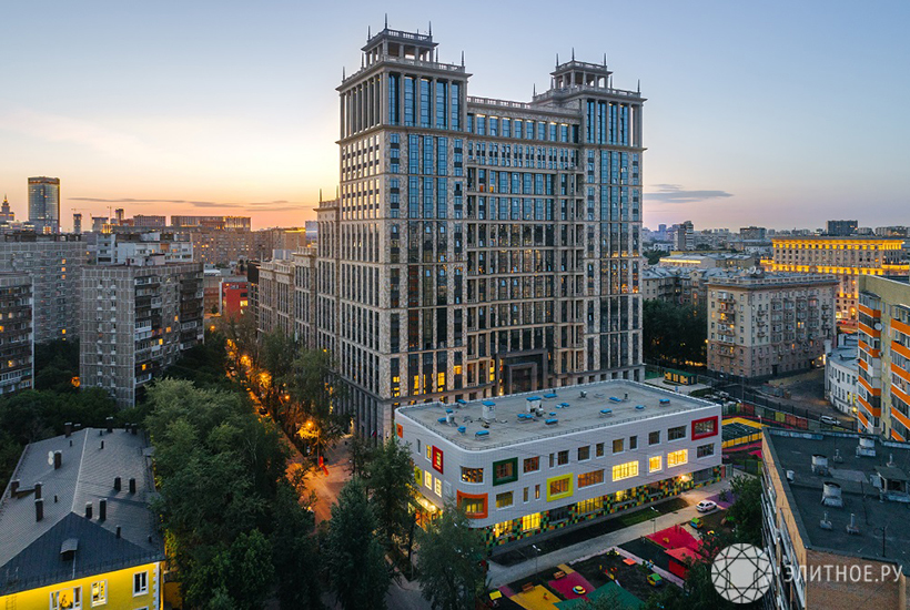 «Суббота» VS «Оливковый дом»: динамика сталинского ампира или приватность элитного ар-деко